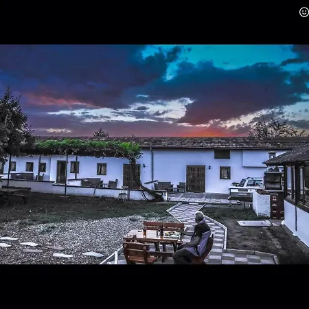 Resen Lodge *